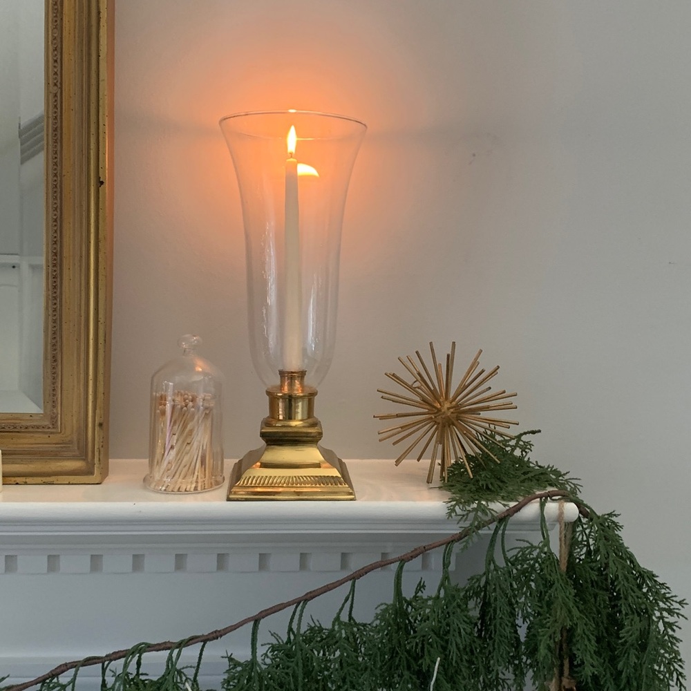 Hurricane Lamp & Globe Elegant Gold Candle Holder Glass Shade Brass Candlesticks